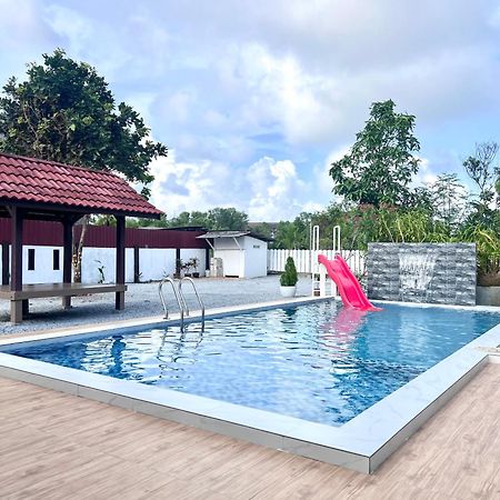 Teratai Homestay 3 Batu Buruk Kuala Terengganu Exterior foto
