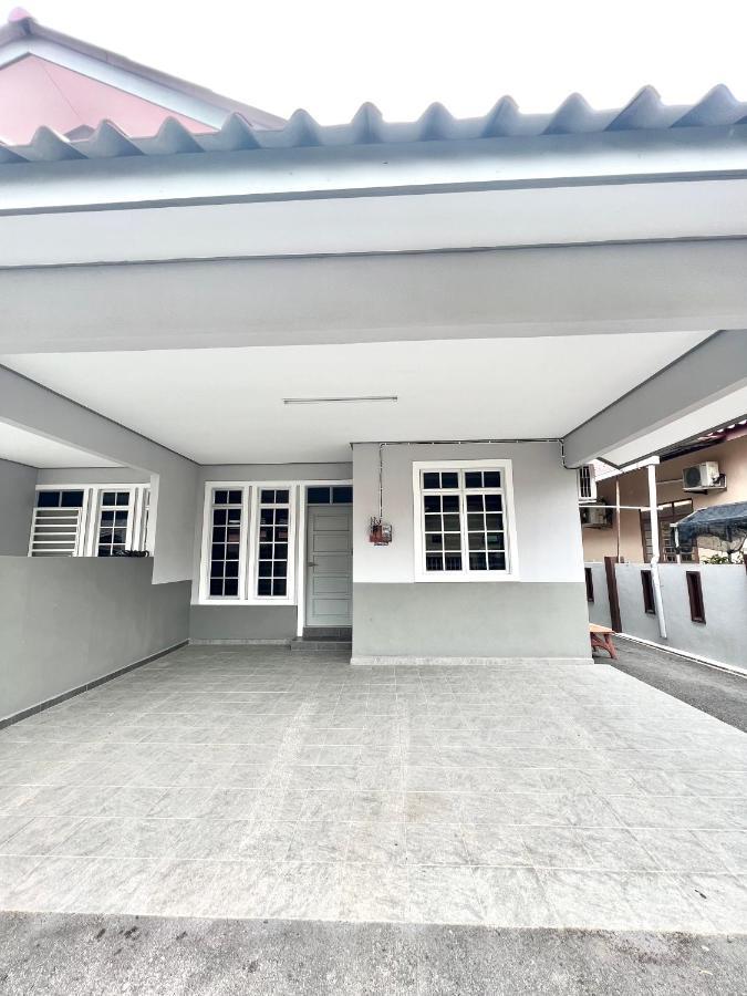 Teratai Homestay 3 Batu Buruk Kuala Terengganu Exterior foto